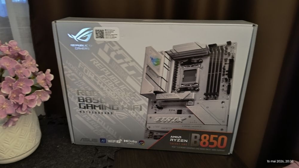 Placa de baza Asus Rog Strix B850 AM5 DDR5, noua, garantie!