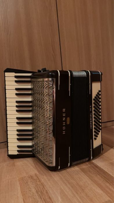 Acordeon Hohner Imperial IV A