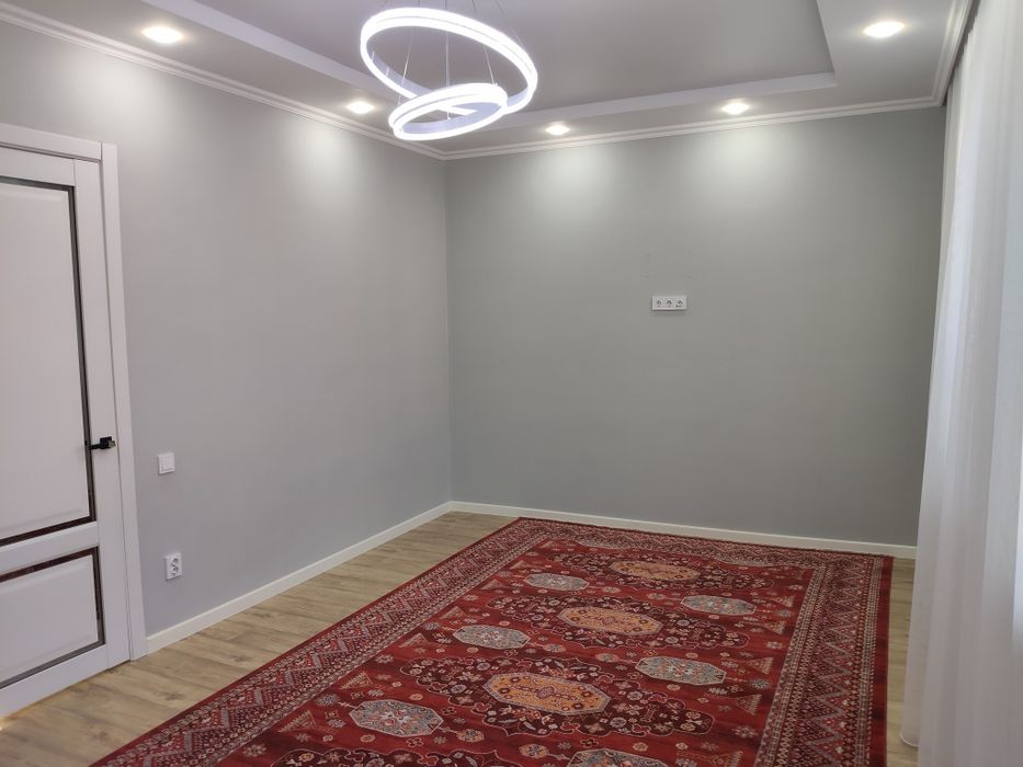 Продам квартиру в районе старый Аэропорт