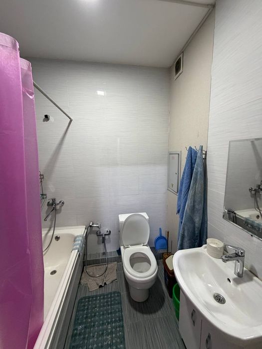 Sergeli choshtepa metroni birinchi bekati  1xona SROCHNI sotiladi