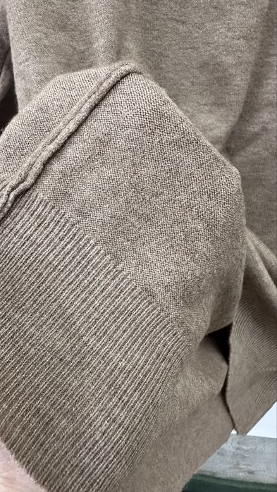 Свитер из 100% шерсти