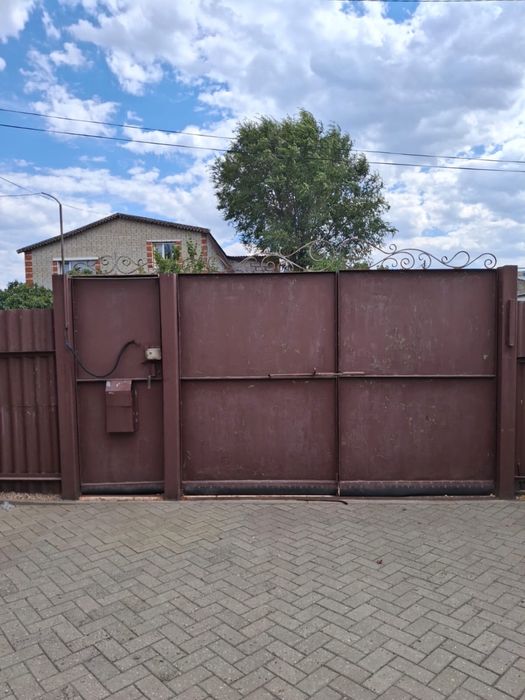 Ворота металлические со столбами