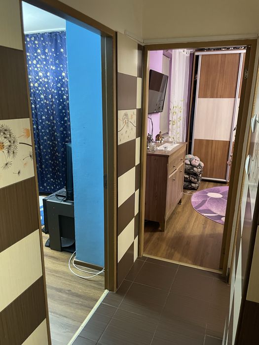 Apartament cu  3 camere ultracentral Salonta etaj 3