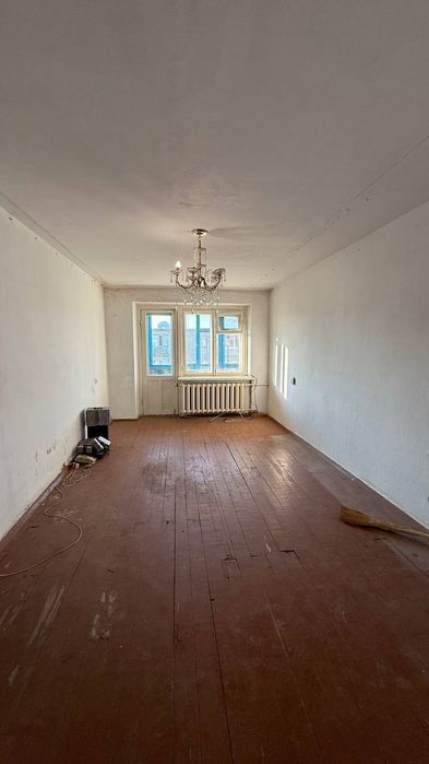 Продаётся 2х комнатная ул. Ердена 147 на 5 этаже не угловая