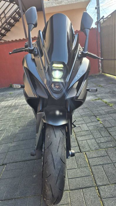 Suzuki GSX - 8R 2024