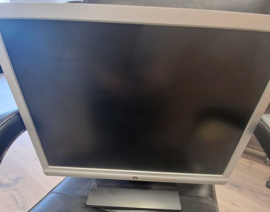 клавиатура, мишка и монитор