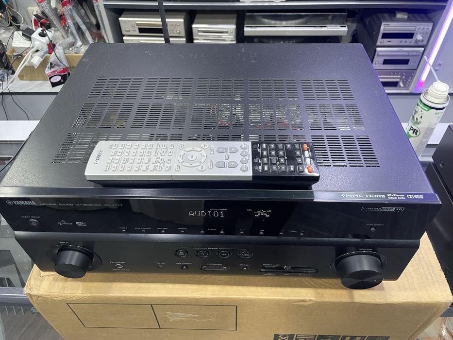 Yamaha RX V777 res