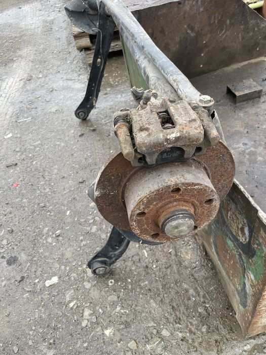 Заден мост за Audi A6 Avant C4 (06.1994 - 12.1997)