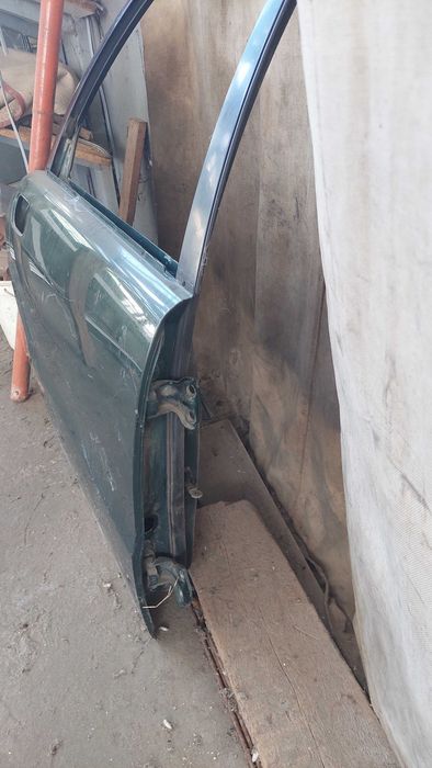 Врати за Volvo V40, S40