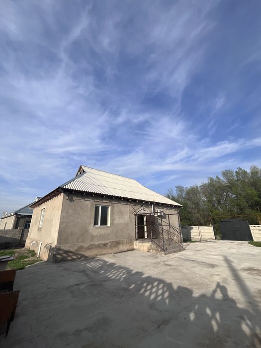 Жер үй 11 соттық участогыммен