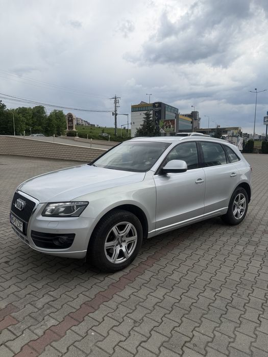 Audi Q5 2011 2.0 TDI Euro 5 foarte bine intretinut