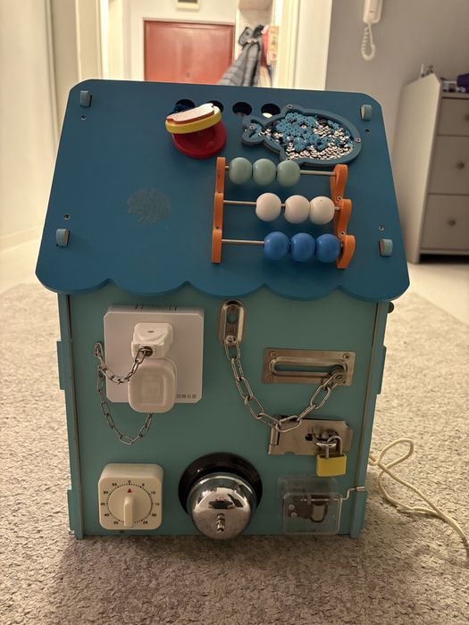 Casuta de activitati lemn Montessori