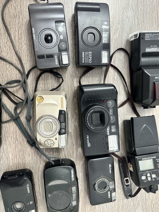Lot aparate foto si accesorii defecte