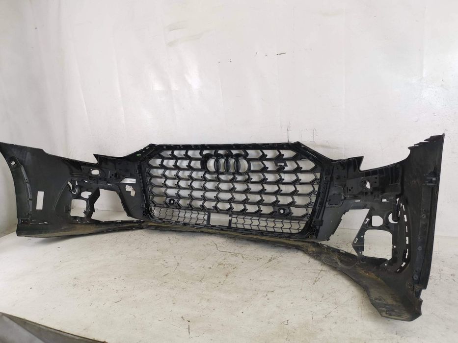 Предна броня с централна решетка повредена Ауди Q8 / Audi Q8 1 [ - ] О