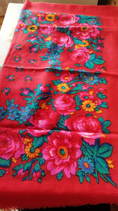 Платки разные...