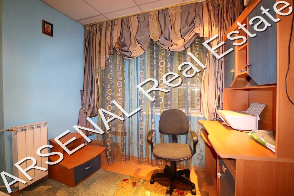 Дава се под наем Тристаен апартамент в София, Център - 110 кв.м за 750 € - Снимка #4