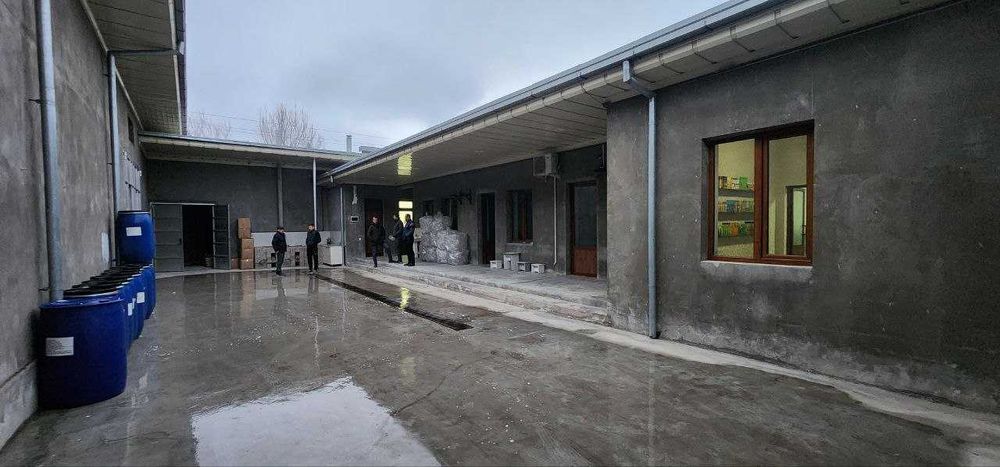 Зангиотада  тайёр Цех сотилади,ор-тир Райцентр.