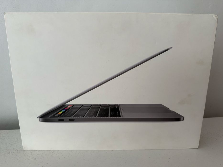 Macbook pro 2020/i5/8/512/ful box