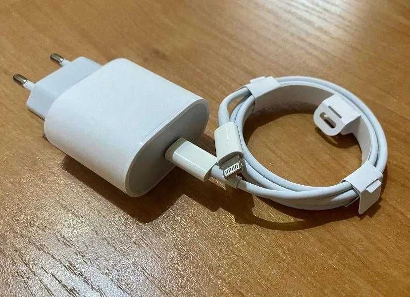 Incarcator Fast Charge iPhone 11, 12, 13, 14 Pro, 15 Pro Max, 16, 17