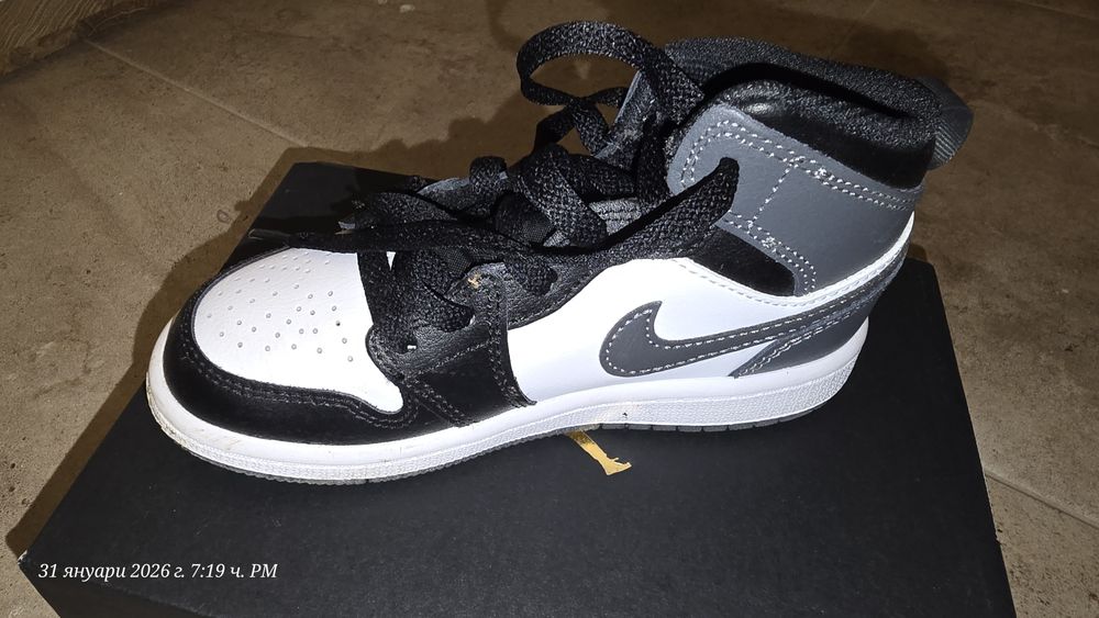 Продавам кецове Nike серия Jordan