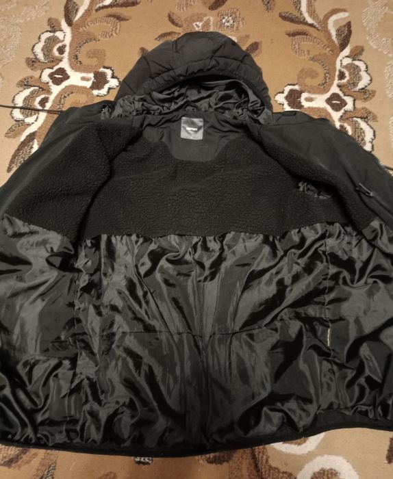 Продам зимнюю куртку