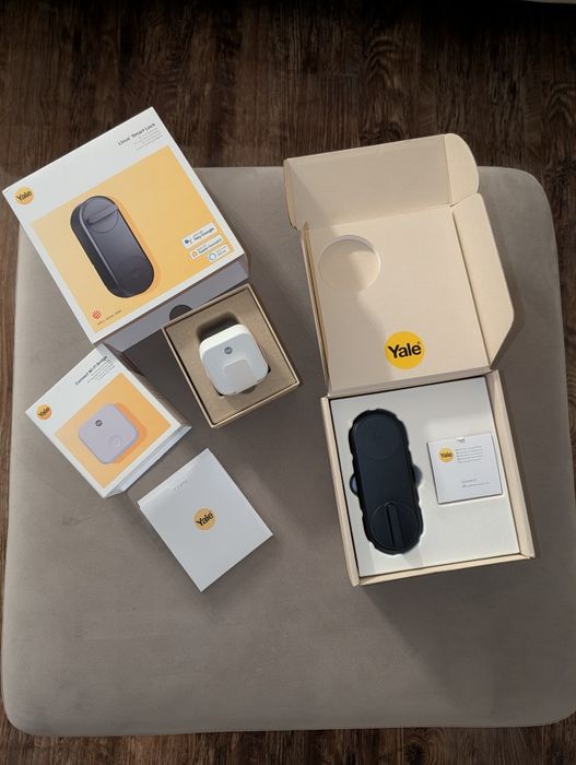 Yale Linus Smart Lock + Wifi Gateway
