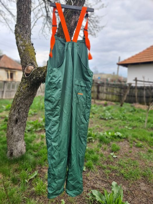 Pantaloni drujbist cu protecție