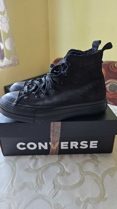 Дамски високи маратонки Converse Chuck Taylor All Star Lift (Велур)