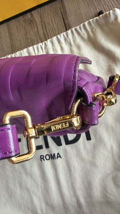 Дамска чанта Fendi baguette