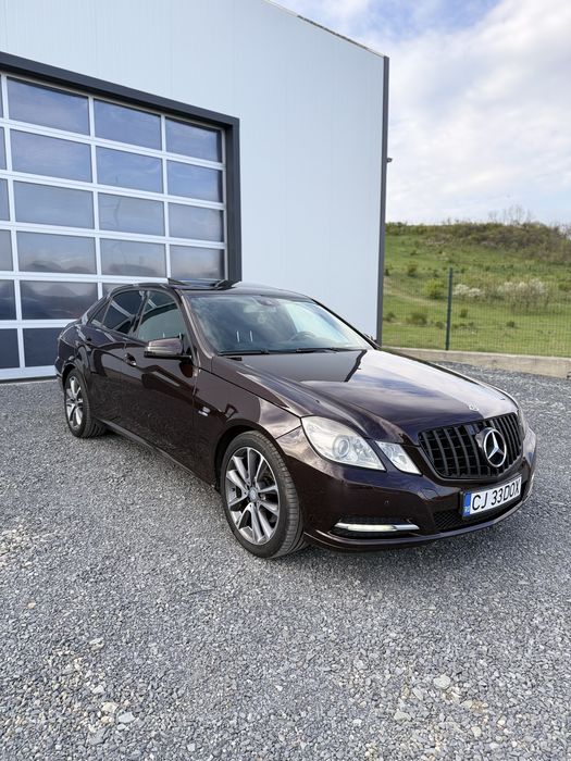 Mercedes-Benz E350  (W212)  3.0 V6  265 CP   2010