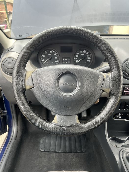 Dacia Logan 2011