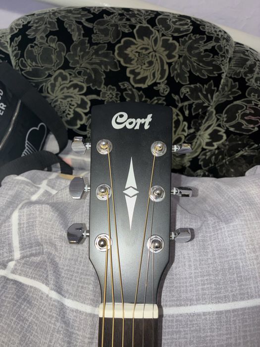 Гитара Gort AD810