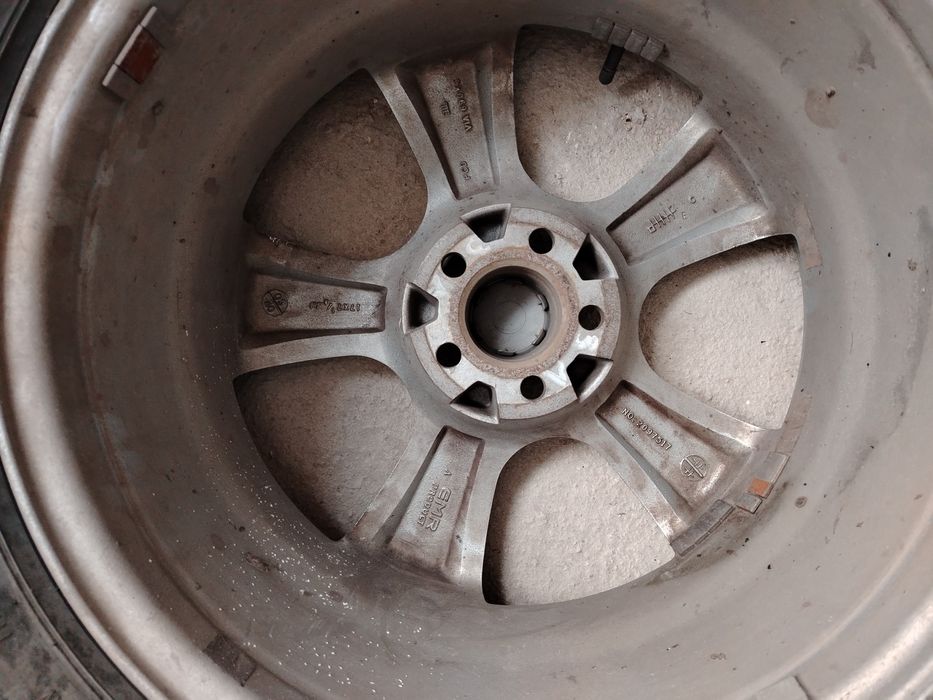 Продам диски с шинами