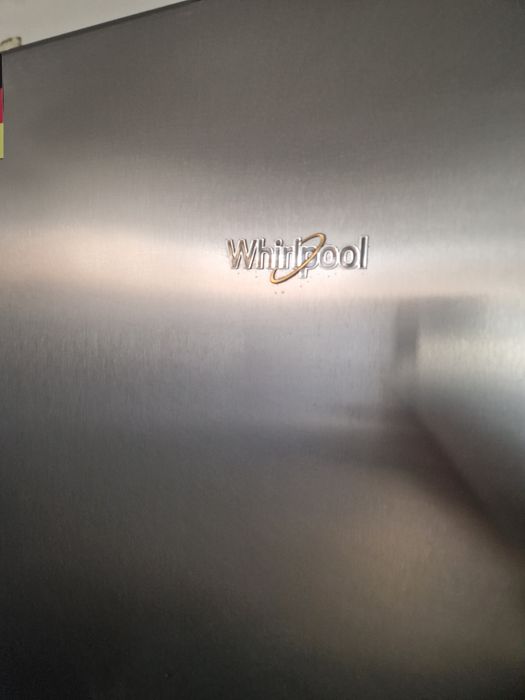 Хладилник с фризер Whirlpool A++ 400 литра