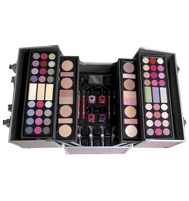 Професионален куфар с гримове с немско качество