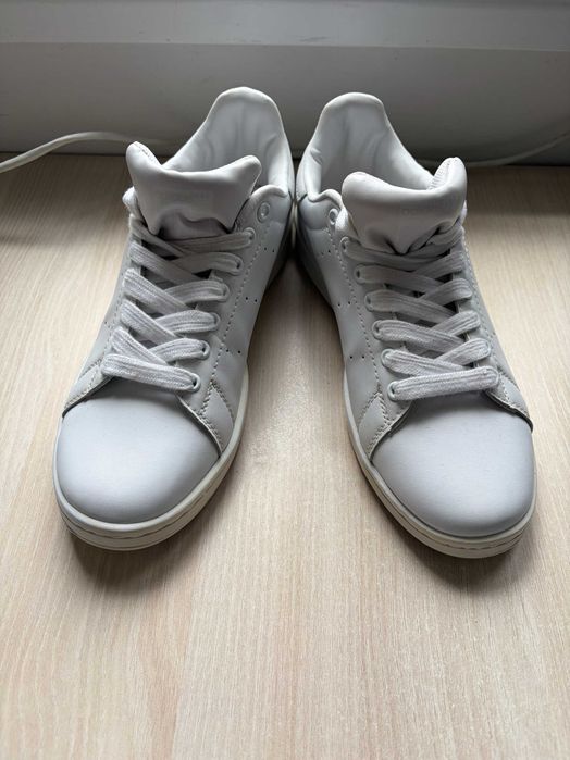 Продавам маратонки Adidas Stan Smith номер 41
