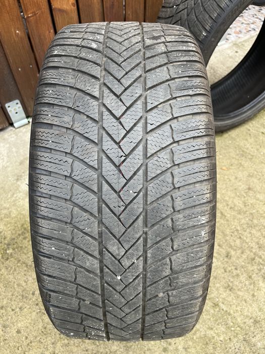 2 anvelope Bridgestone 245/40/19