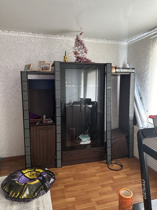 Отдам даром сервант , требует сборки, самовывоз