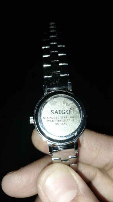 Продам часы не дорого