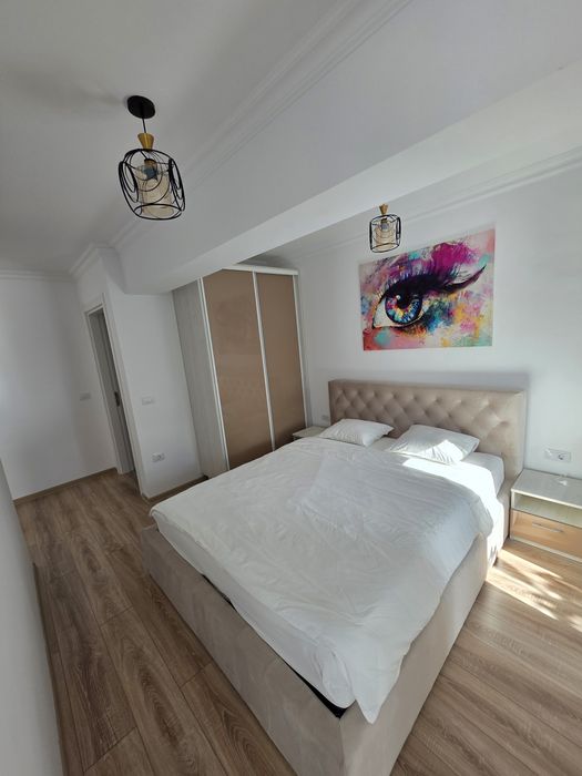 Inchiriez apartament Studio perioada determinata
