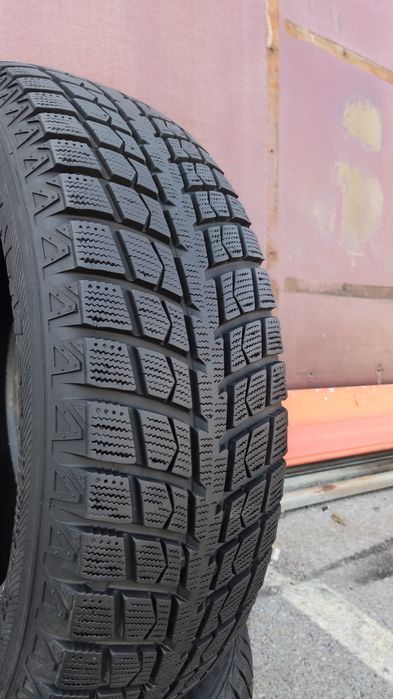 1брой зимна гума 205/70/15 Long long
dot23
8mm