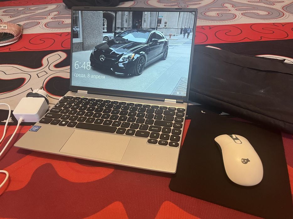 Ноутбук сатылады