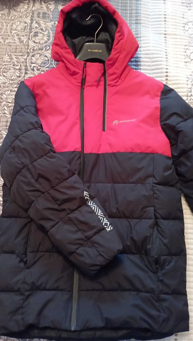 Куртка в идеальном состоянии!!!