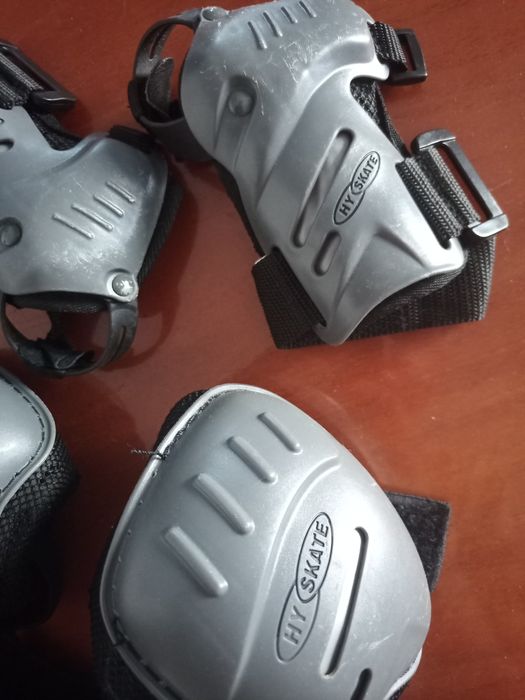 set cotiere genunchiere