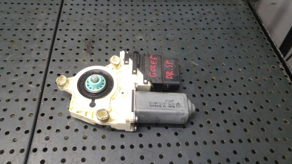 Motoras macara dreapta spate vw golf 5 1k1 1k4839402d 1k0959704f 994901200