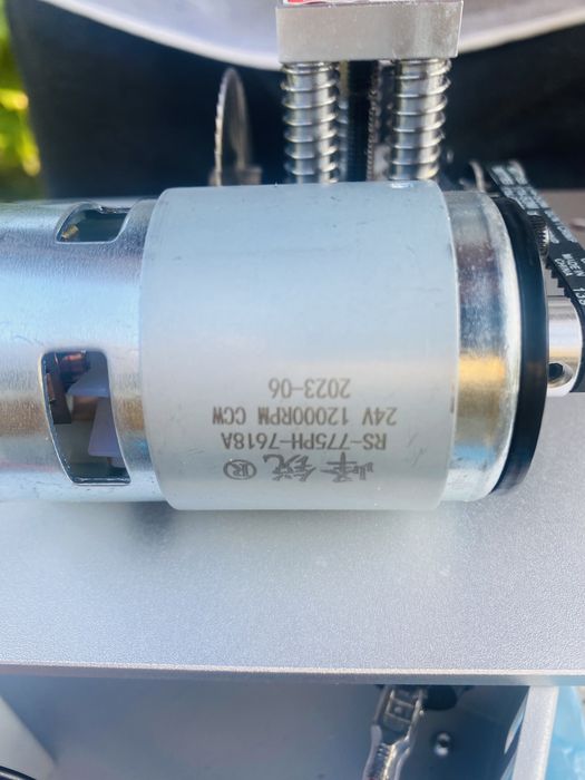 Циркуляр 12 Хил оборота, малък за моделиране, мини машина