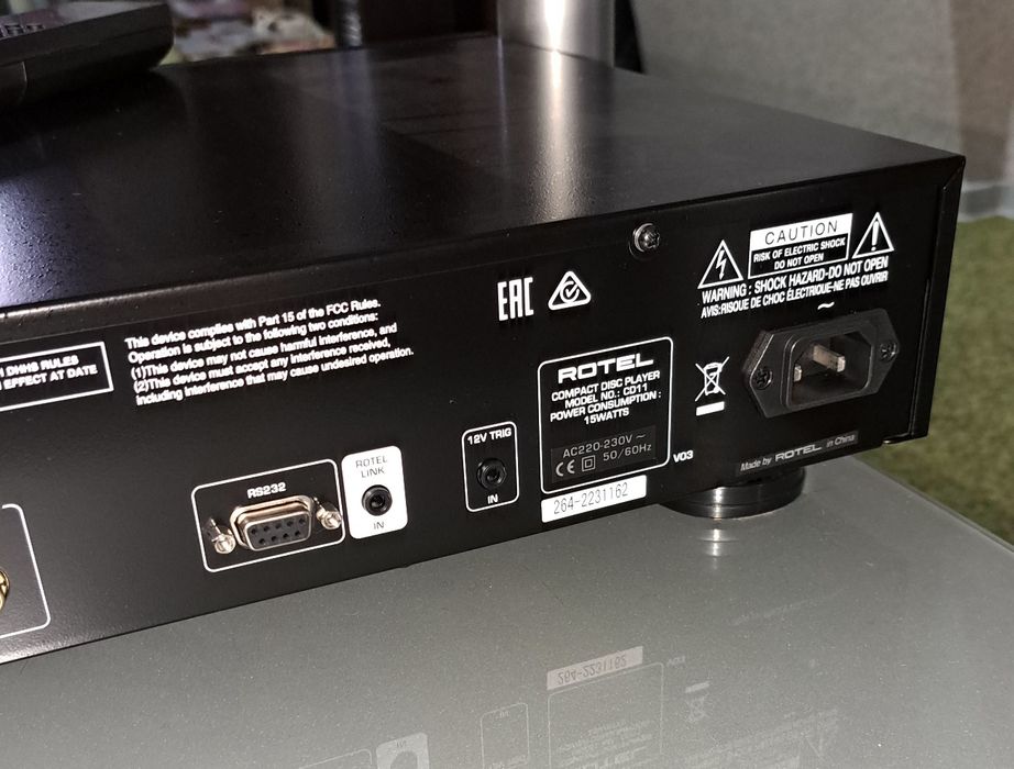 ROTEL CD 11 Tribute player