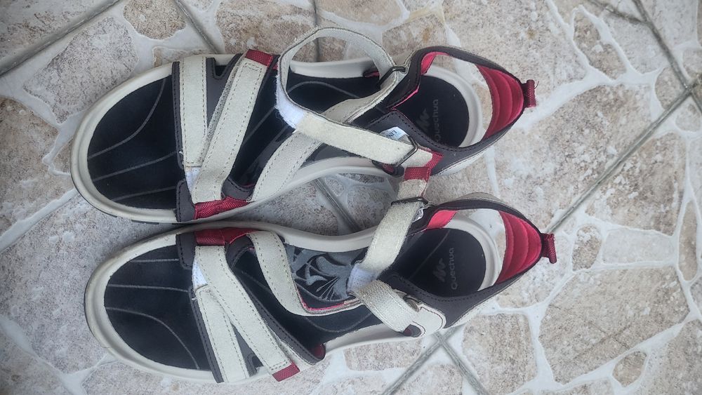 Sandale drumetie decathlon