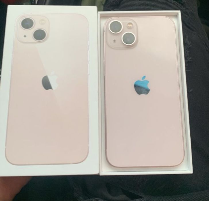 iPhone 13 розовый