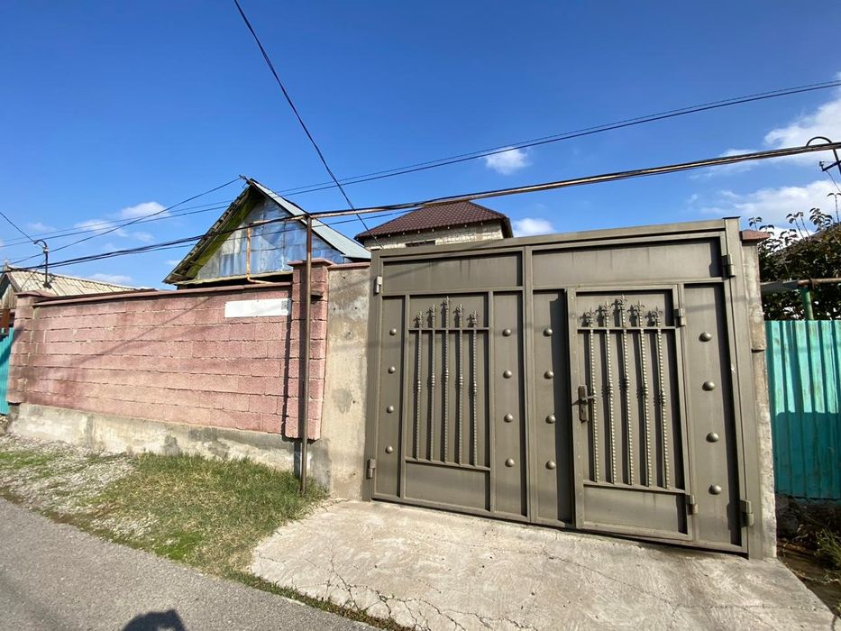 На Чапаевке продается дом 2-х комнатный, а так же 2-х этажный дом на у